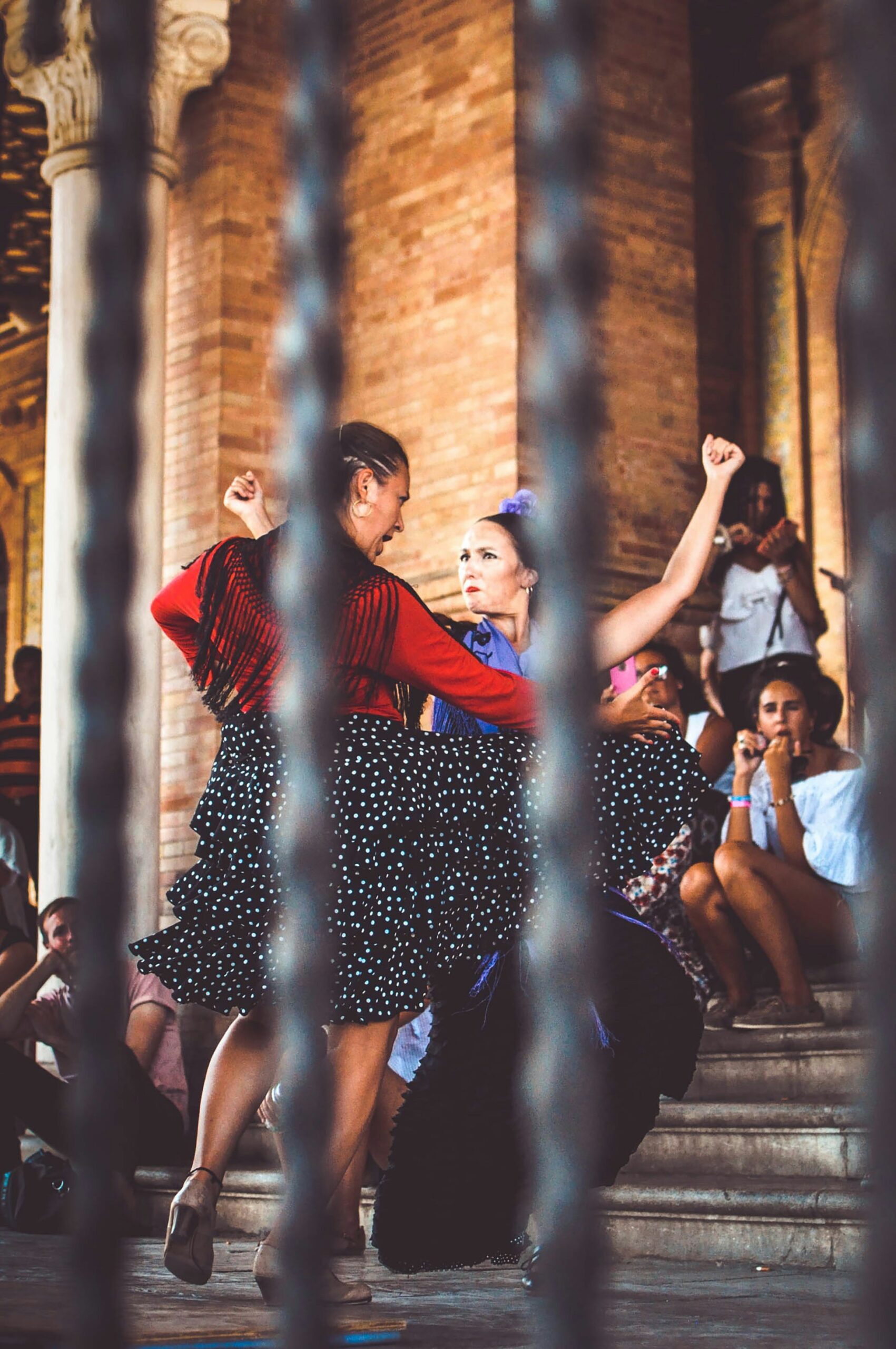 Flamenco en Plaza de España Sevilla [Stéphan Valentin en Unsplash]